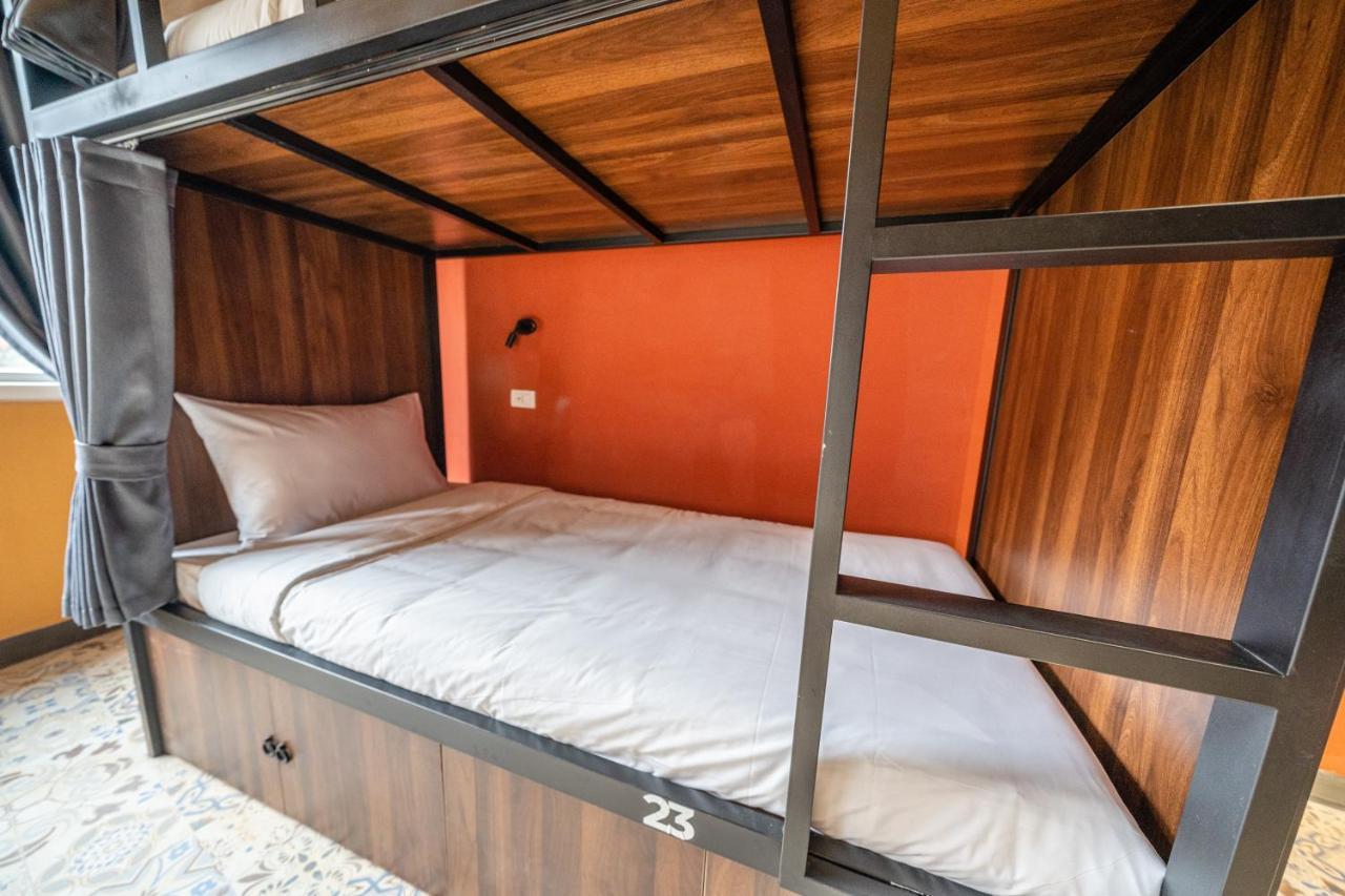 Mad Monkey Hanoi Hostel Extérieur photo