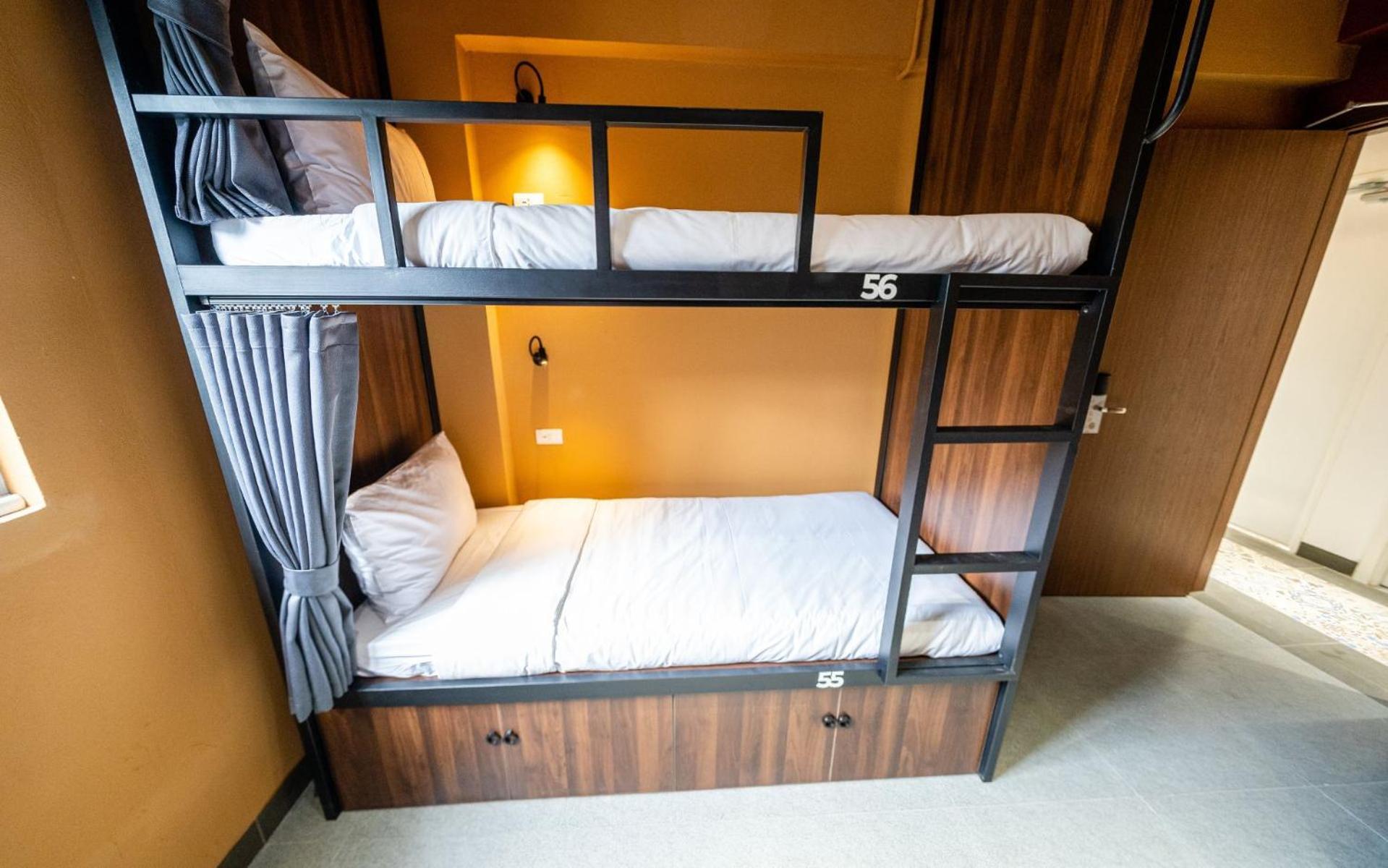 Mad Monkey Hanoi Hostel Extérieur photo