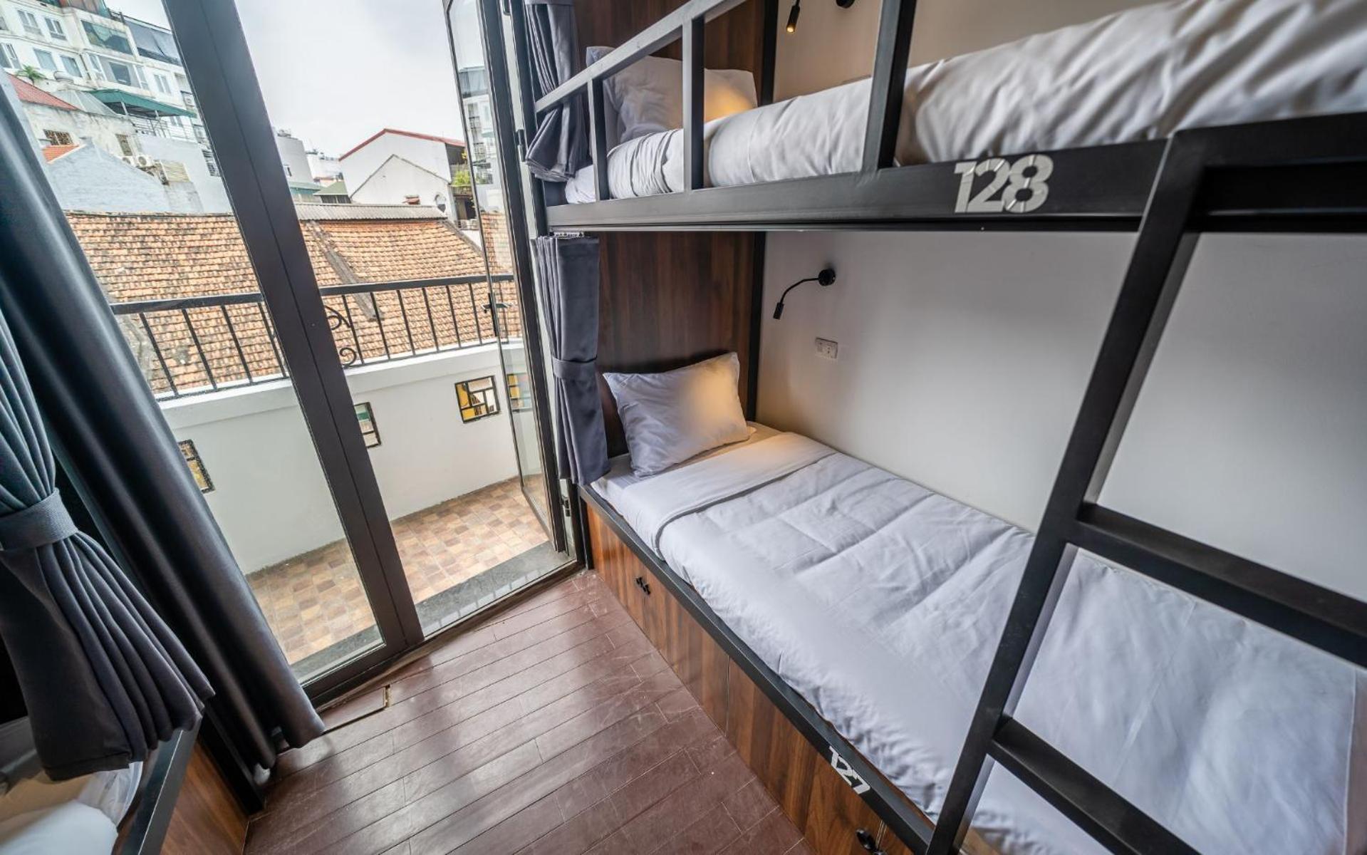 Mad Monkey Hanoi Hostel Extérieur photo