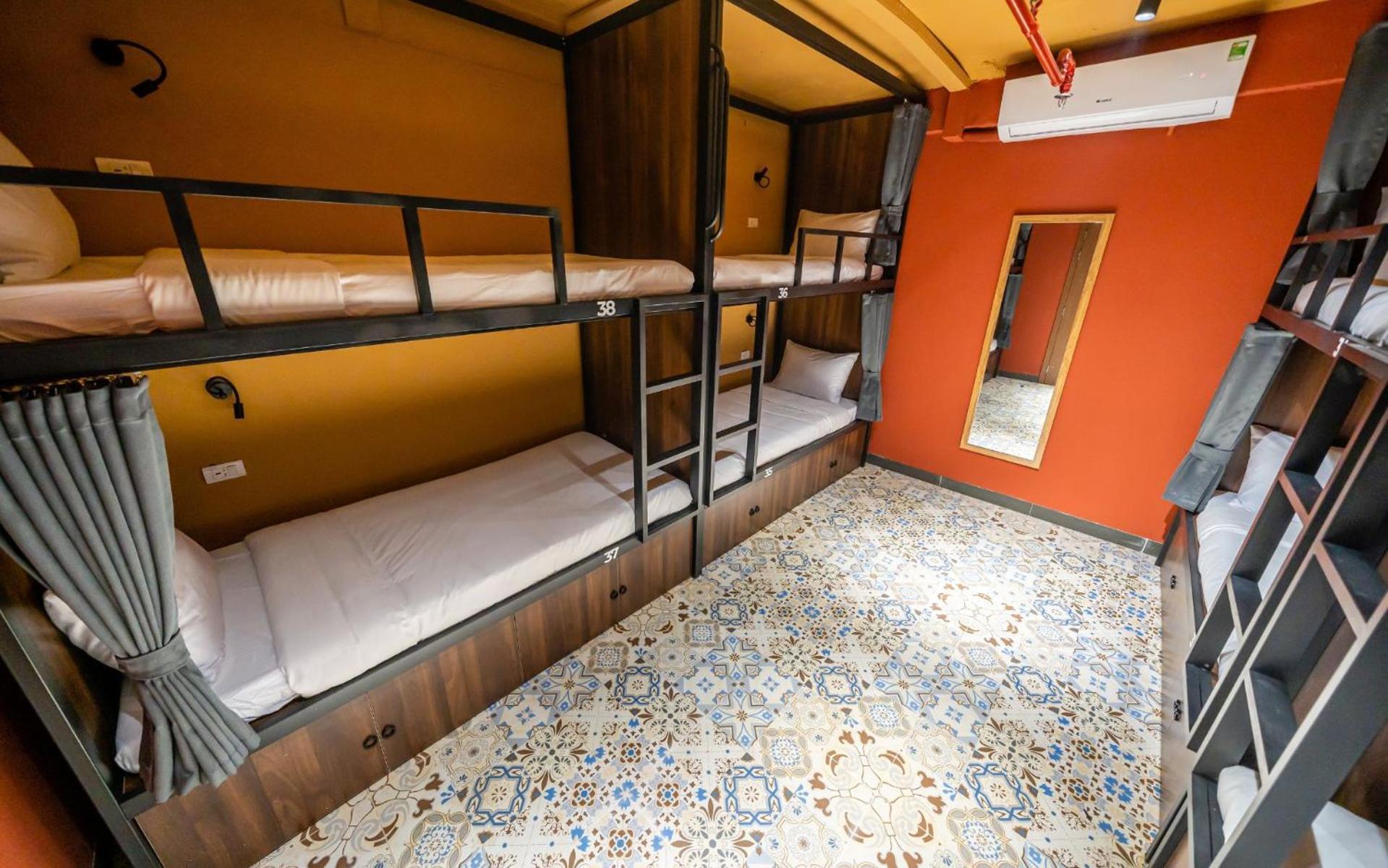 Mad Monkey Hanoi Hostel Extérieur photo