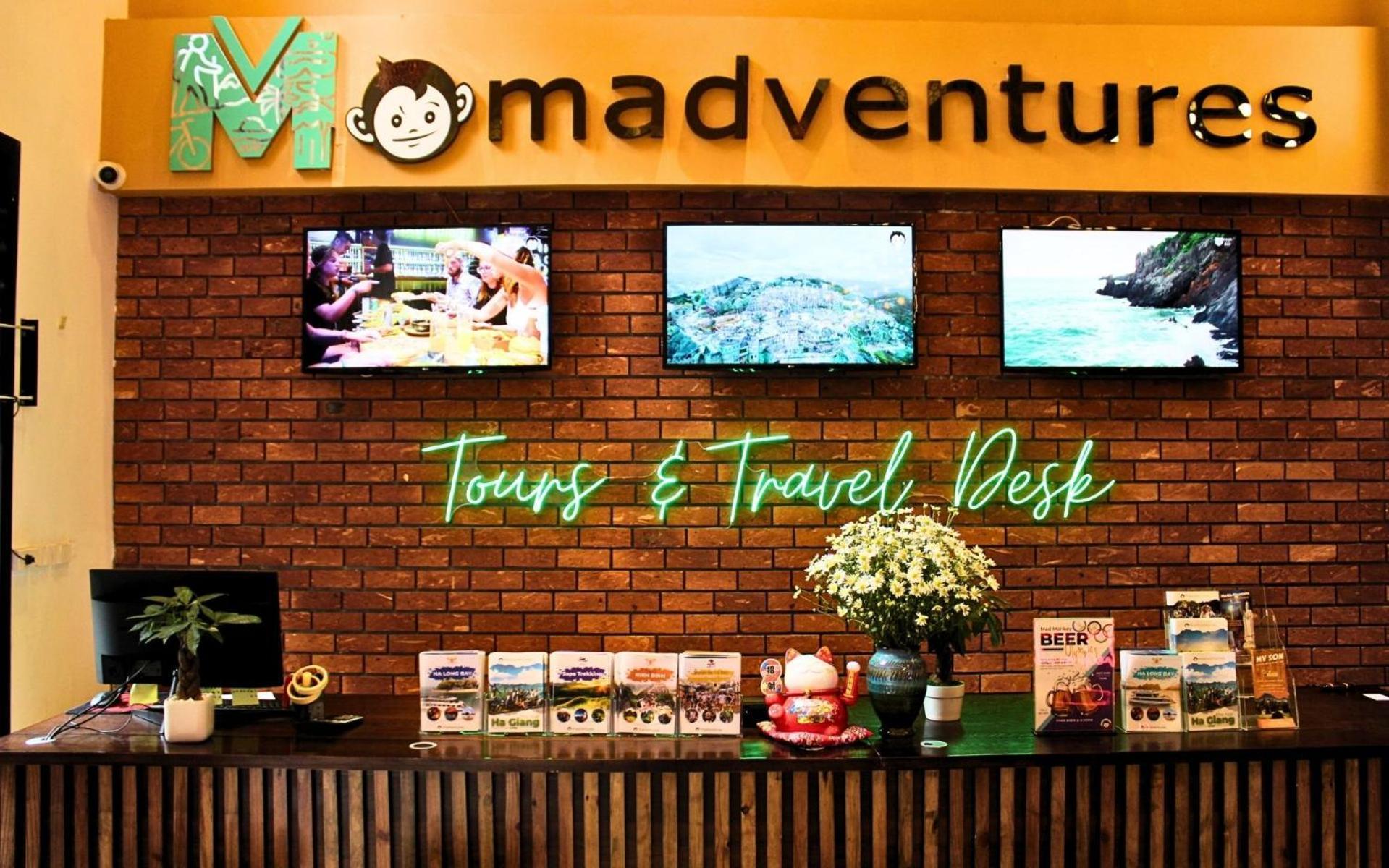 Mad Monkey Hanoi Hostel Extérieur photo